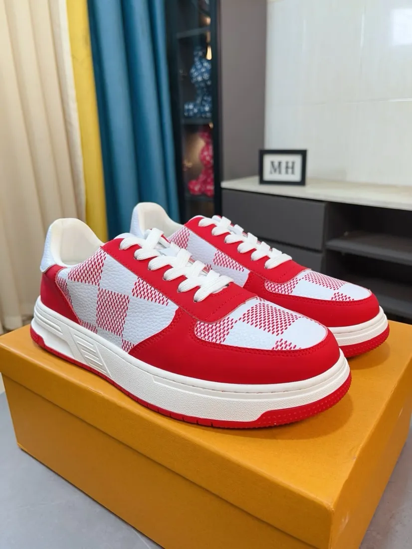Men's shoes💰400🌹🌹[LV]🌹High-end men's shoes brand: Official website 1:1 Latest masterpiece: The upper is made of Italian imported first-layer cowhide with special materials➕Full genuine leather lining🔥, making walking more convenient and comfortable! Exclusive new style, stunning work [color]! Create a fashionable personality to set off your uniqueness! A must-have for trendy men! Classic🔥Number: 38-44